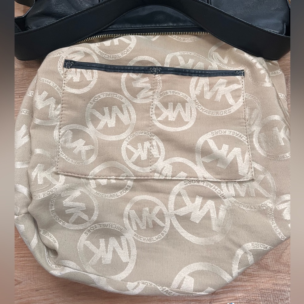 Authentic Michael Kors Beverly Bag - Picture 11 of 11